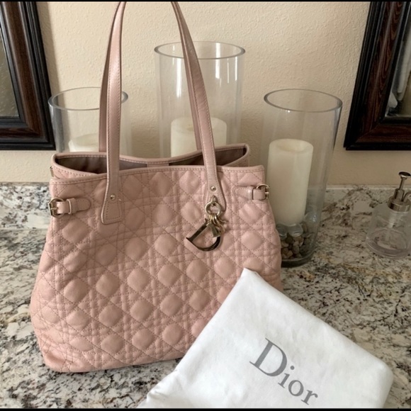 CHRISTIAN DIOR CANNAGE QUILTED TOTE BAG - Picture 4 of 13